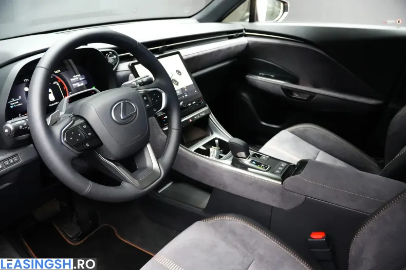 Lexus LBX din 2026 cu 5 km - oferta LEX246394 - foto 8