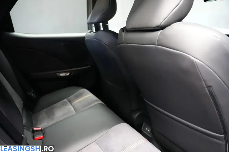 Lexus LBX din 2026 cu 5 km - oferta LEX246394 - foto 11