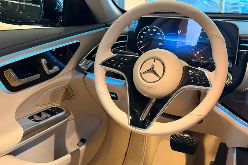 Mercedes-Benz E 220 (Clasa E) din 2026 cu 3.500 km - oferta MER246396 - foto 6