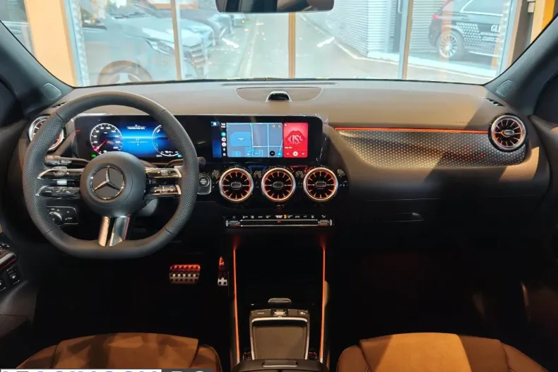 Mercedes-Benz GLA 250 (Clasa GLA) din 2026 cu 6.500 km - oferta MER246397 - foto 4