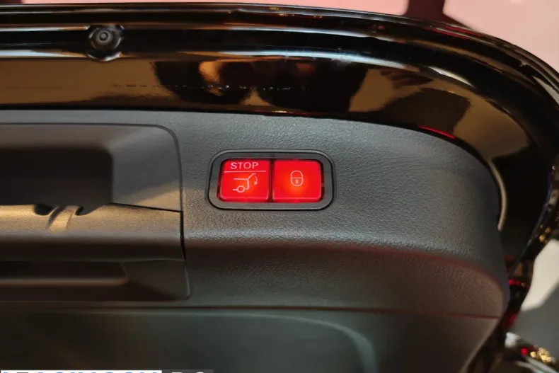 Mercedes-Benz GLA 250 (Clasa GLA) din 2026 cu 6.500 km - oferta MER246397 - foto 15