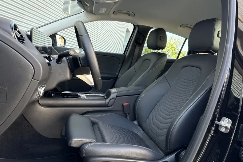 Mercedes-Benz GLA 180 (Clasa GLA) din 2026 cu 6.184 km - oferta MER246398 - foto 16