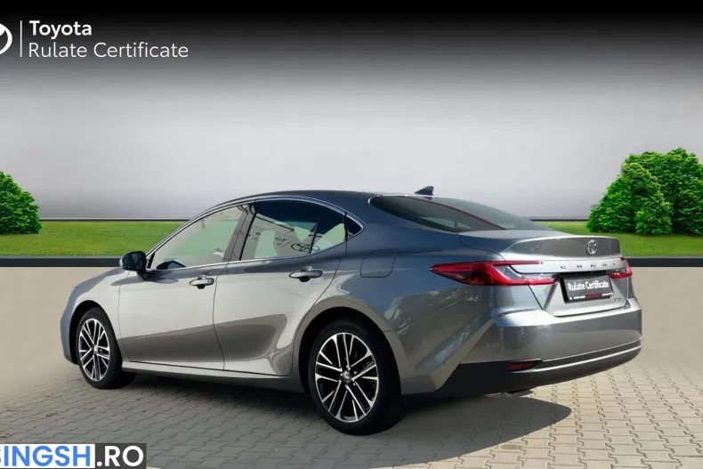 Toyota Camry din 2024 cu 3.485 km - oferta TOY246402 - foto 2