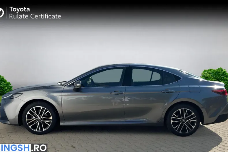Toyota Camry din 2024 cu 3.485 km - oferta TOY246402 - foto 3