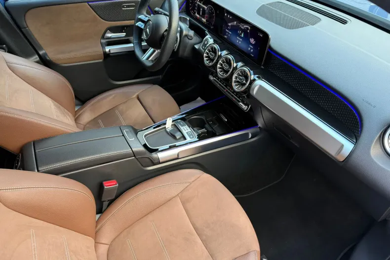 Mercedes-Benz GLB 220 (Clasa GLB) din 2025 cu 17.201 km - oferta MER246403 - foto 10