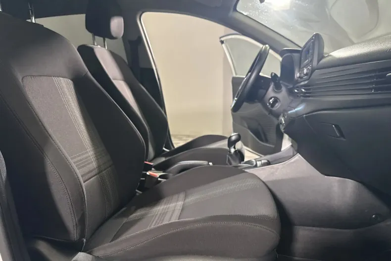 Hyundai i20 din 2022 cu 96.954 km - oferta HYU246410 - foto 11