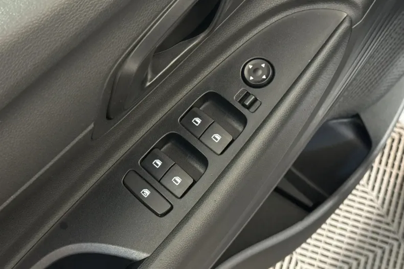 Hyundai i20 din 2022 cu 96.954 km - oferta HYU246410 - foto 13