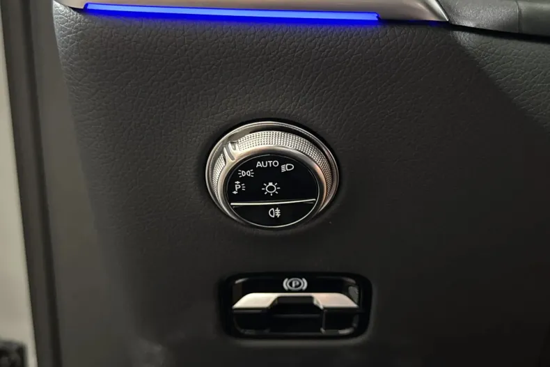 Mercedes-Benz GLC 200 (Clasa GLC) din 2025 cu 4.582 km - oferta MER246412 - foto 15