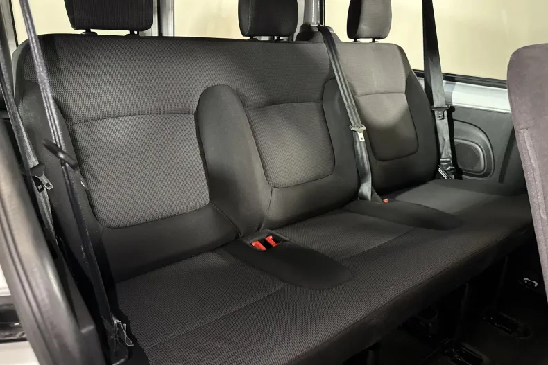 Renault Trafic din 2023 cu 96.805 km - oferta REN246414 - foto 13