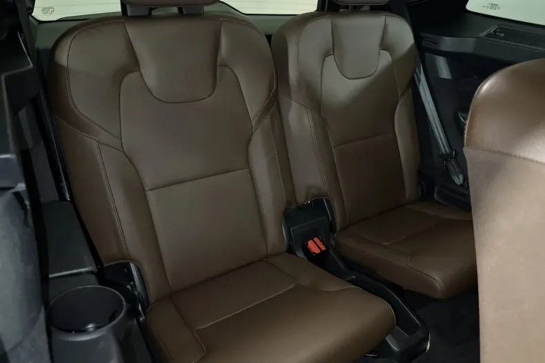 Volvo XC90 din 2021 cu 99.145 km - oferta VOL246415 - foto 13