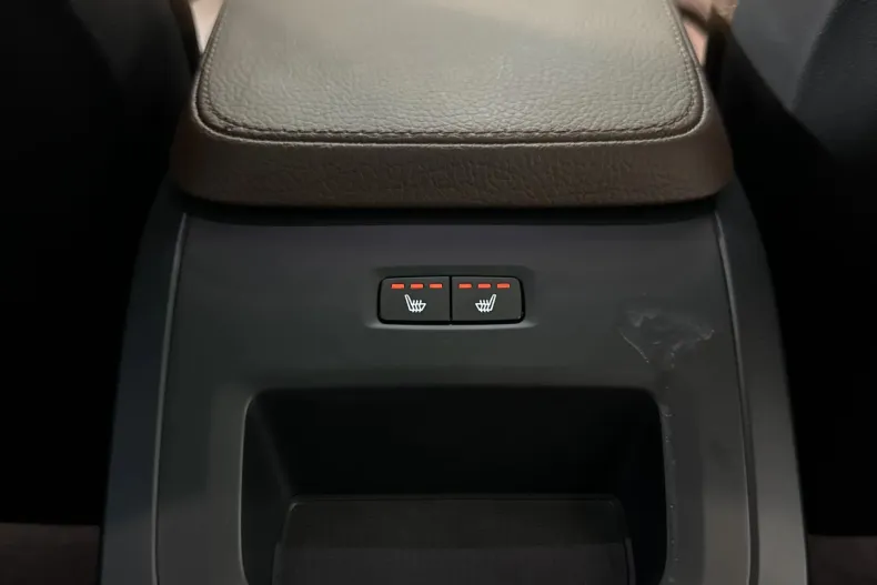 Volvo XC90 din 2021 cu 99.145 km - oferta VOL246415 - foto 23