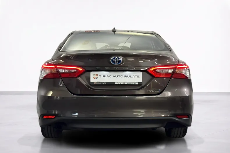 Toyota Camry din 2022 cu 62.787 km - oferta TOY246421 - foto 4