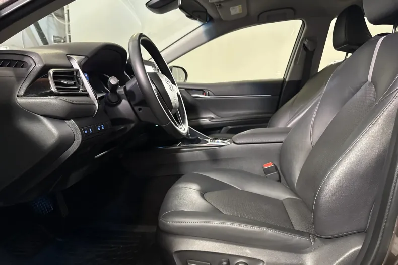 Toyota Camry din 2022 cu 62.787 km - oferta TOY246421 - foto 22