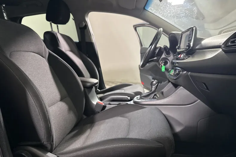 Hyundai i30 din 2023 cu 67.507 km - oferta HYU246422 - foto 11