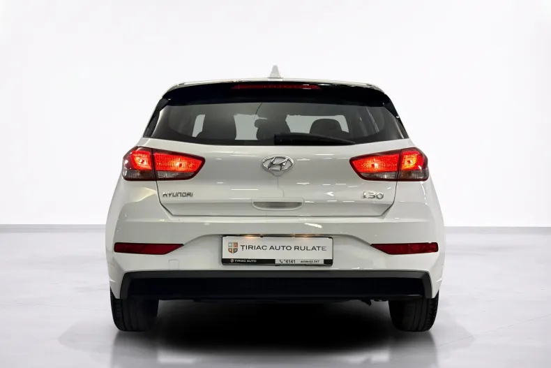 Hyundai i30 din 2023 cu 74.881 km - oferta HYU246424 - foto 4