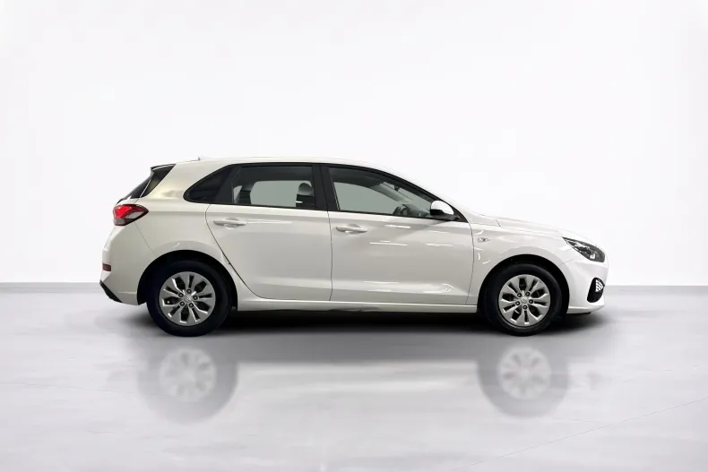 Hyundai i30 din 2023 cu 74.881 km - oferta HYU246424 - foto 6