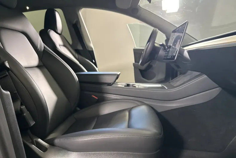 Tesla Model Y din 2022 cu 40.437 km - oferta TES246426 - foto 11