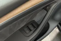 Tesla Model Y din 2022 cu 40.437 km - oferta TES246426 - foto 14