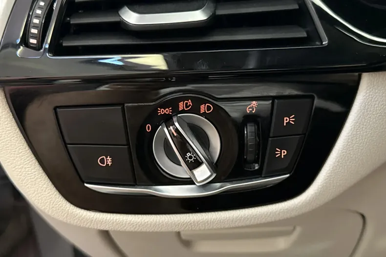 BMW 530 (Seria 5) din 2020 cu 95.965 km - oferta BMW246427 - foto 15