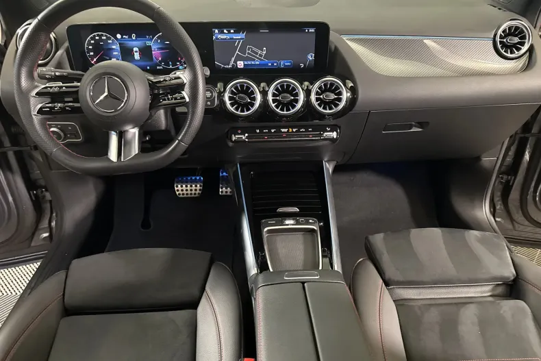 Mercedes-Benz GLA 200 (Clasa GLA) din 2025 cu 30.282 km - oferta MER246429 - foto 9