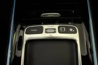 Mercedes-Benz GLA 200 (Clasa GLA) din 2025 cu 30.282 km - oferta MER246429 - foto 17