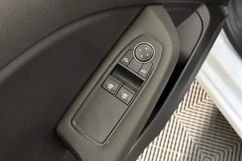 Renault Clio din 2023 cu 58.664 km - oferta REN246430 - foto 14