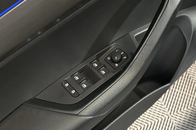 Skoda Karoq din 2021 cu 51.191 km - oferta SKO246433 - foto 14
