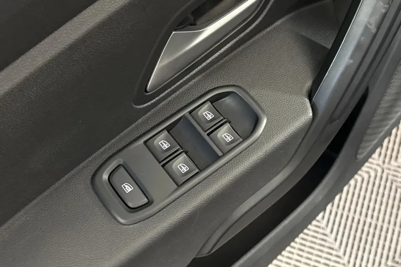Dacia Duster din 2024 cu 64.595 km - oferta DAC246434 - foto 14