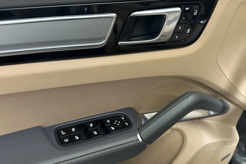 Porsche Cayenne din 2020 cu 154.083 km - oferta POR246436 - foto 14