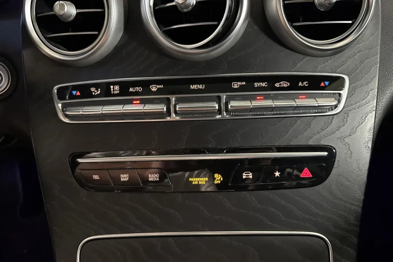 Mercedes-Benz GLC 63 AMG (Clasa GLC) din 2022 cu 68.755 km - oferta MER246440 - foto 18