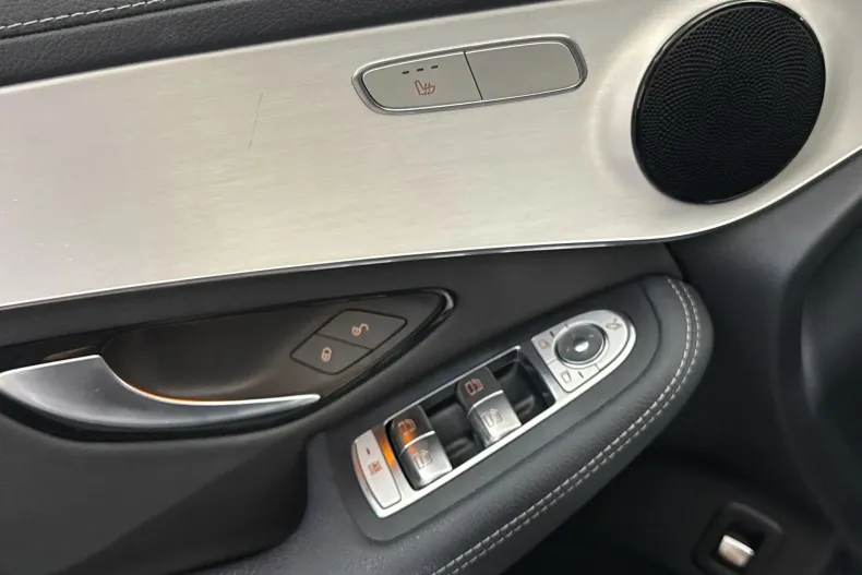 Mercedes-Benz GLC 220 (Clasa GLC) din 2020 cu 66.841 km - oferta MER246443 - foto 14