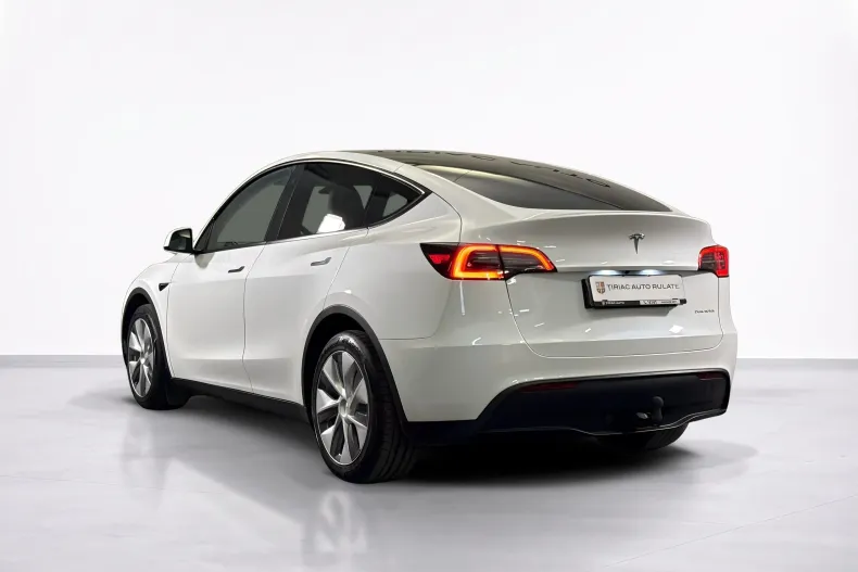 Tesla Model Y din 2023 cu 74.483 km - oferta TES246445 - foto 3