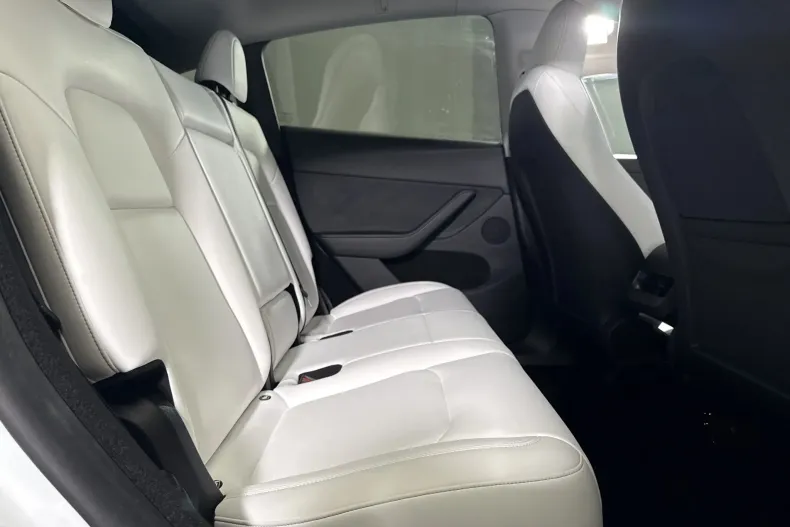 Tesla Model Y din 2023 cu 74.483 km - oferta TES246445 - foto 12