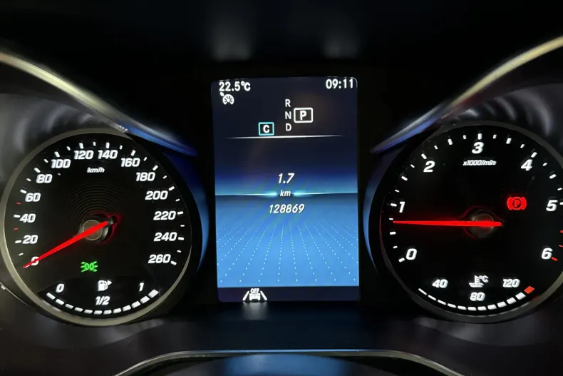 Mercedes-Benz GLC 220 (Clasa GLC) din 2022 cu 128.869 km - oferta MER246450 - foto 10