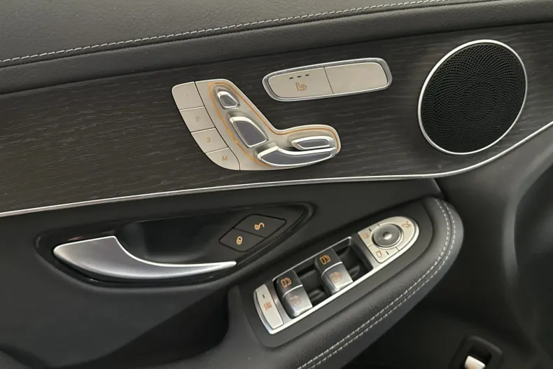 Mercedes-Benz GLC 220 (Clasa GLC) din 2022 cu 128.869 km - oferta MER246450 - foto 14
