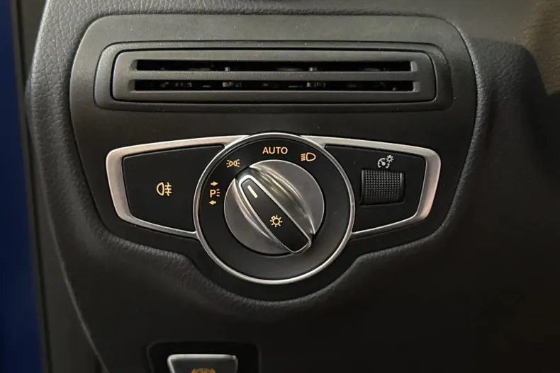 Mercedes-Benz GLC 220 (Clasa GLC) din 2022 cu 128.869 km - oferta MER246450 - foto 15