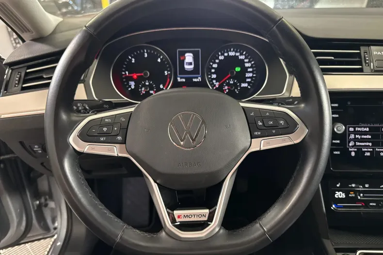 Volkswagen Passat din 2021 cu 78.178 km - oferta VOL246451 - foto 16