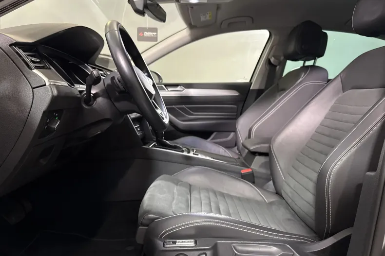 Volkswagen Passat din 2021 cu 78.178 km - oferta VOL246451 - foto 23