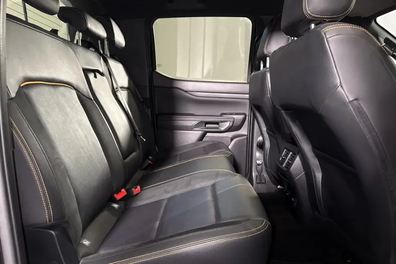 Ford Ranger din 2025 cu 12.097 km - oferta FOR246452 - foto 12