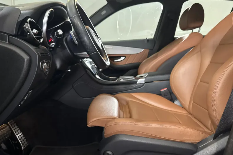 Mercedes-Benz GLC 200 (Clasa GLC) din 2020 cu 136.544 km - oferta MER246453 - foto 22
