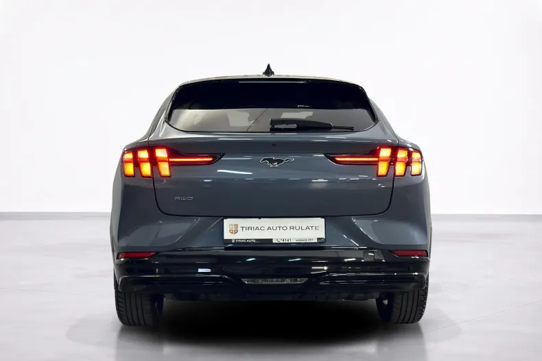 Ford Mustang Mach-E din 2023 cu 20.536 km - oferta FOR246454 - foto 4