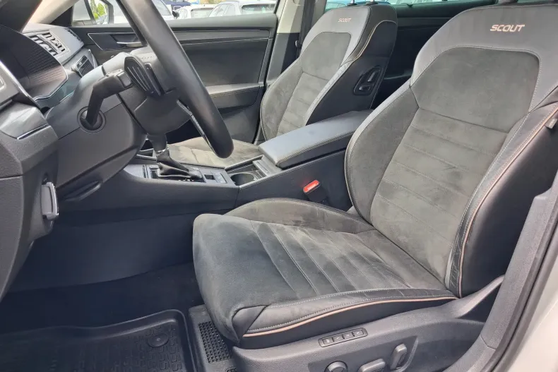 Skoda Superb din 2024 cu 59.468 km - oferta SKO246457 - foto 13