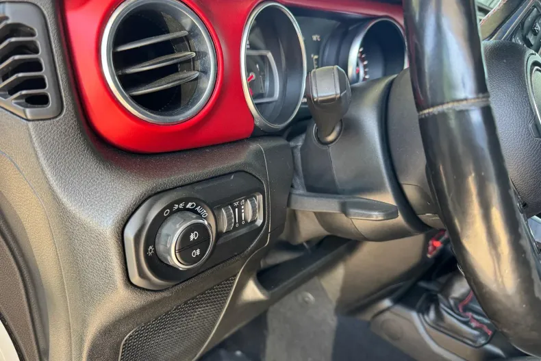 Jeep Wrangler din 2020 cu 129.293 km - oferta JEE246459 - foto 21