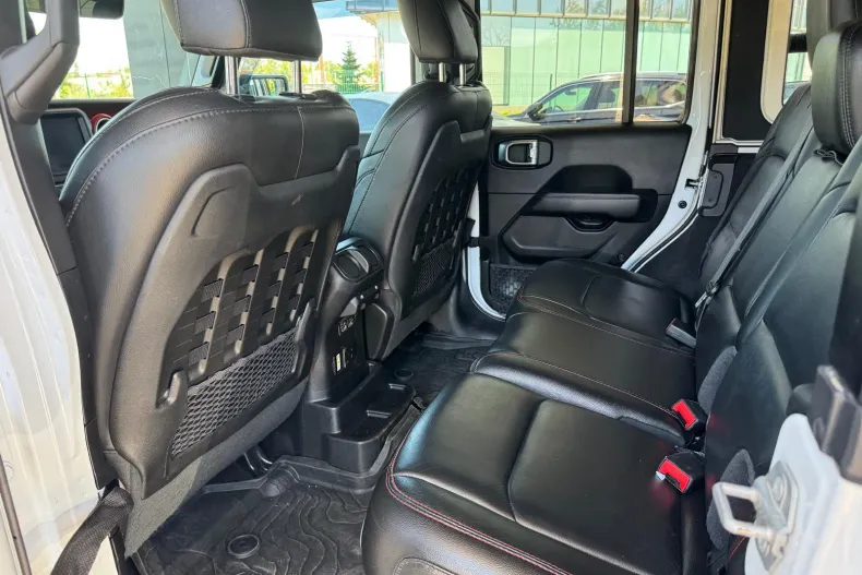 Jeep Wrangler din 2020 cu 129.293 km - oferta JEE246459 - foto 24