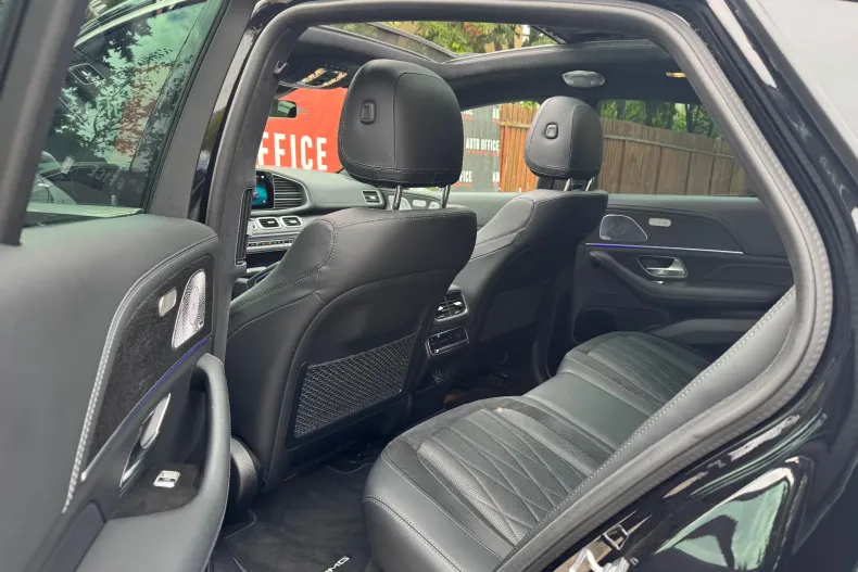 Mercedes-Benz GLE 63 AMG (Clasa GLE) din 2021 cu 52.000 km - oferta MER246460 - foto 14