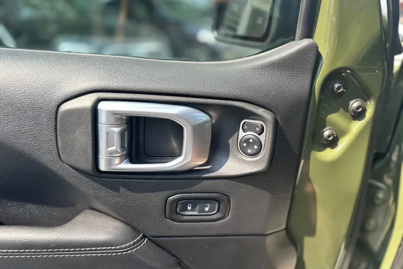 Jeep Wrangler din 2022 cu 76.026 km - oferta JEE246462 - foto 10