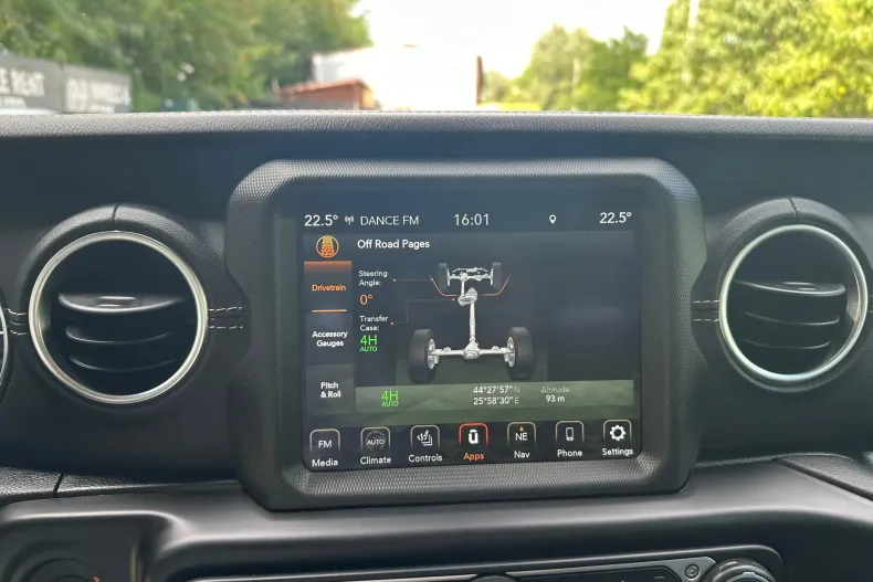 Jeep Wrangler din 2022 cu 76.026 km - oferta JEE246462 - foto 30