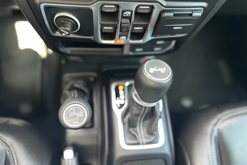 Jeep Wrangler din 2022 cu 76.026 km - oferta JEE246462 - foto 32