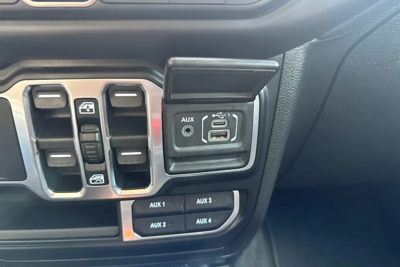 Jeep Wrangler din 2022 cu 76.026 km - oferta JEE246462 - foto 34