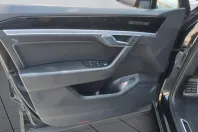 Volkswagen Touareg din 2022 cu 134.196 km - oferta VOL246466 - foto 8